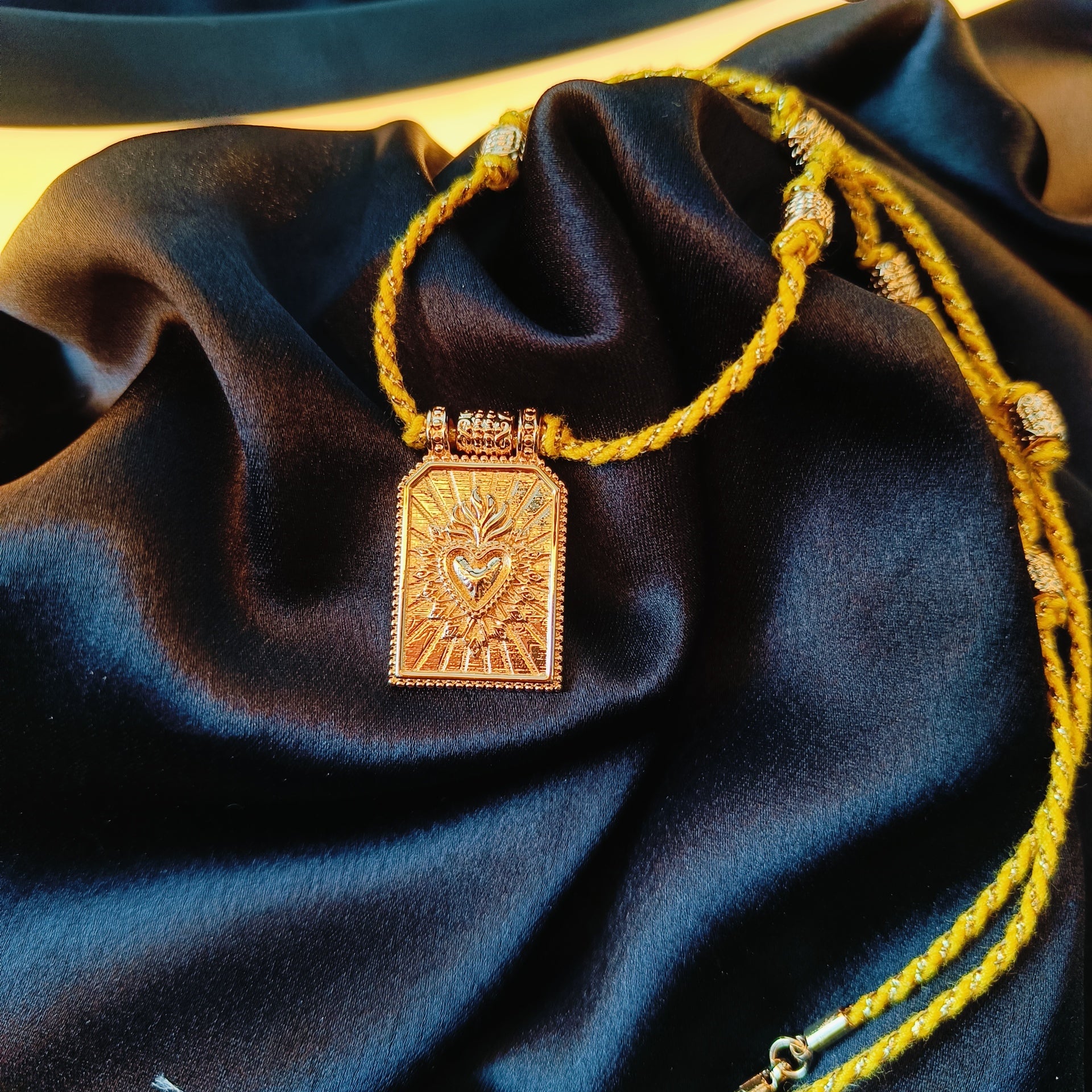 Golden Glow Chain
