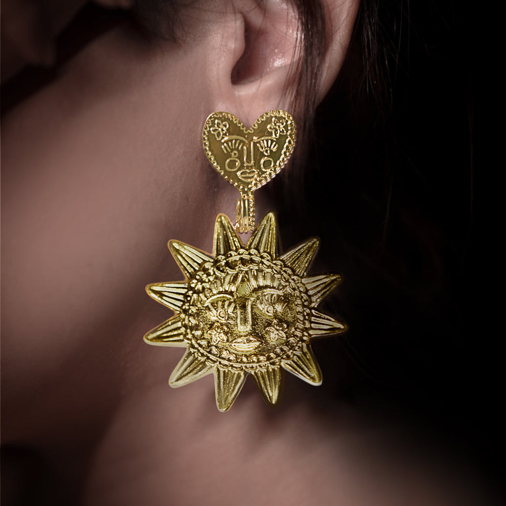 Modern Indian Fashion Meets Premium Alloy: The Perfect Blend of Style & Comfort