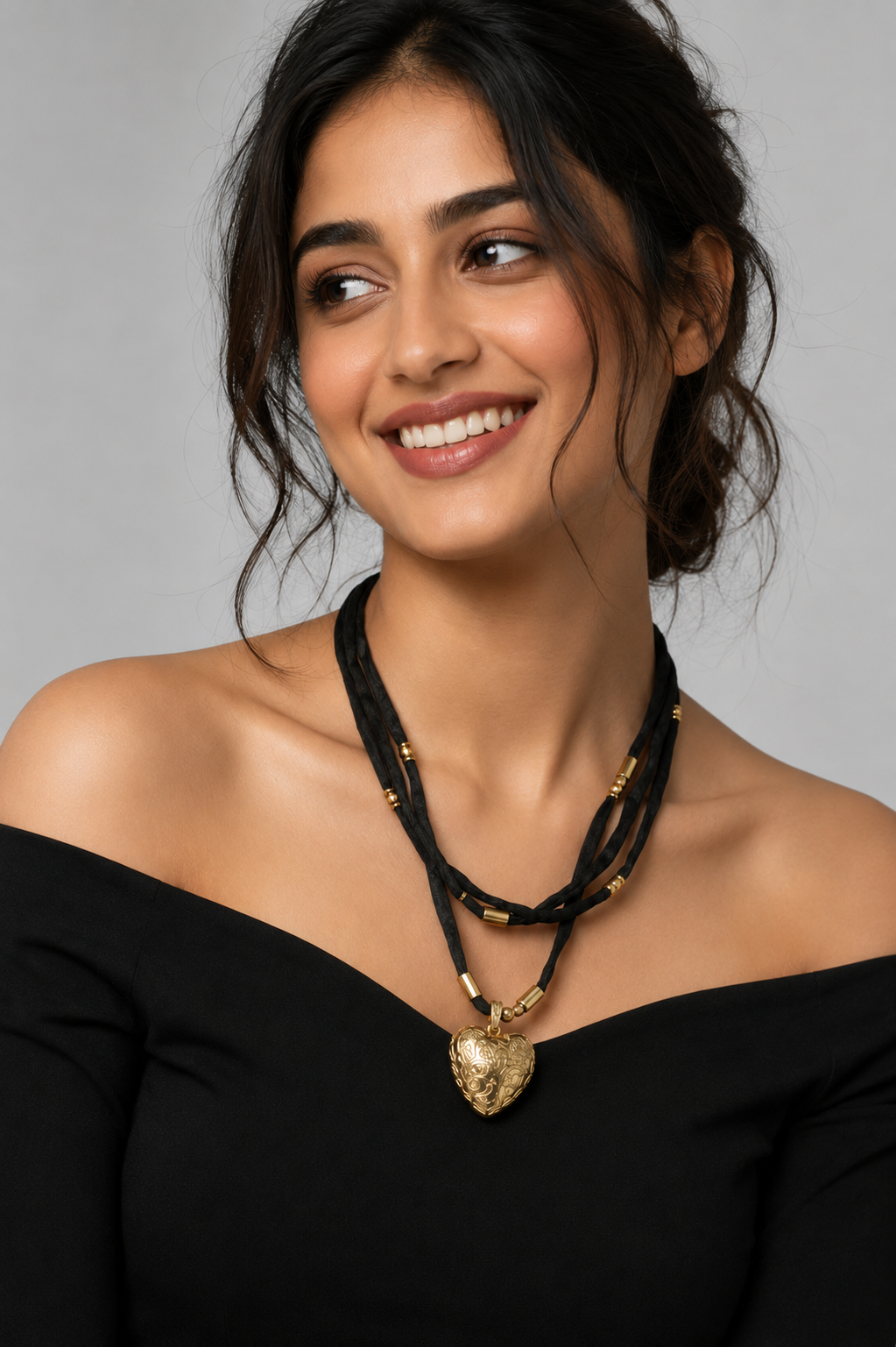 Layering Necklaces Like a Stylist: A Step-by-Step Guide for Beginners