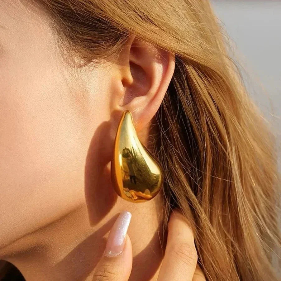 Aadira's lightweight jewellery for everyday wear