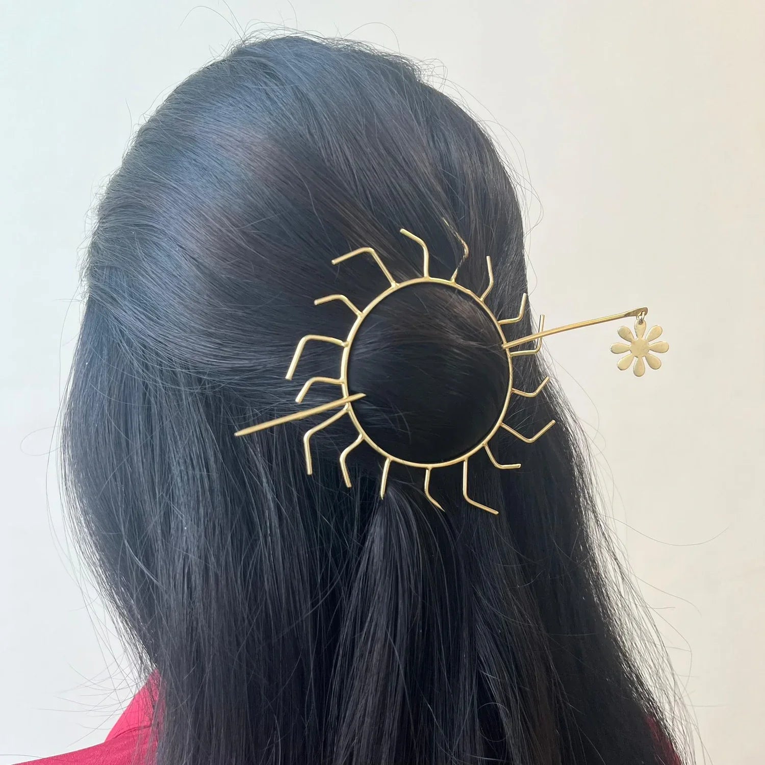 Sun Ray Wavy hair clip by Aadiraa by Aarushi 
