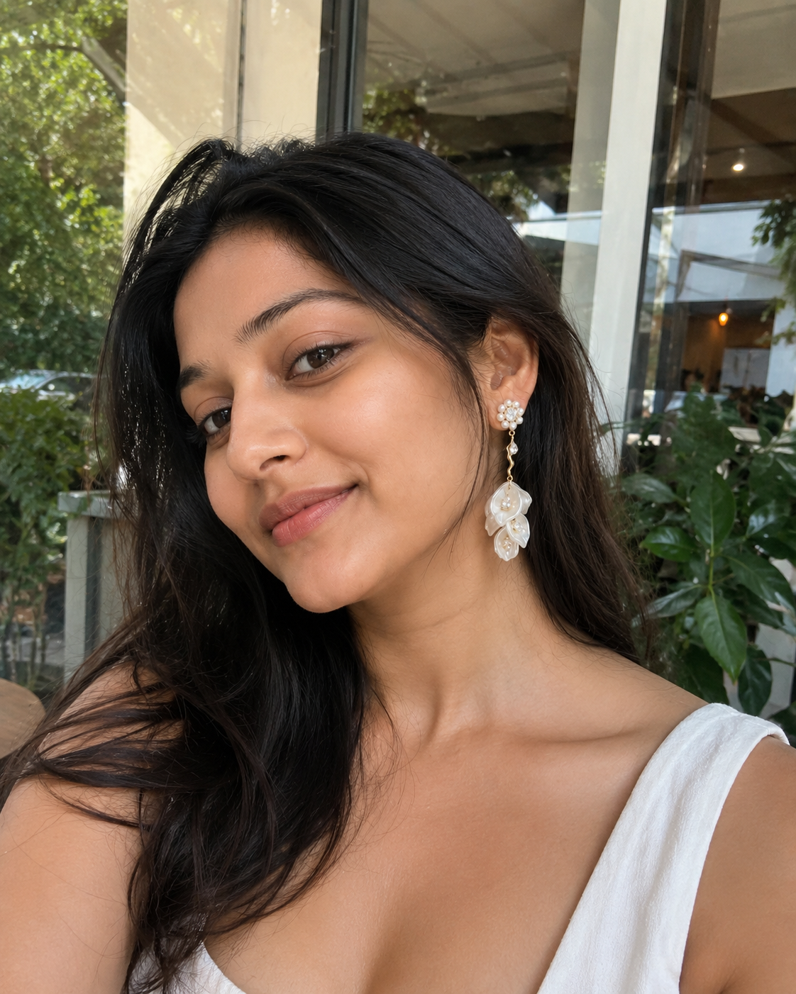 Lustre Lily Pearl Earrings