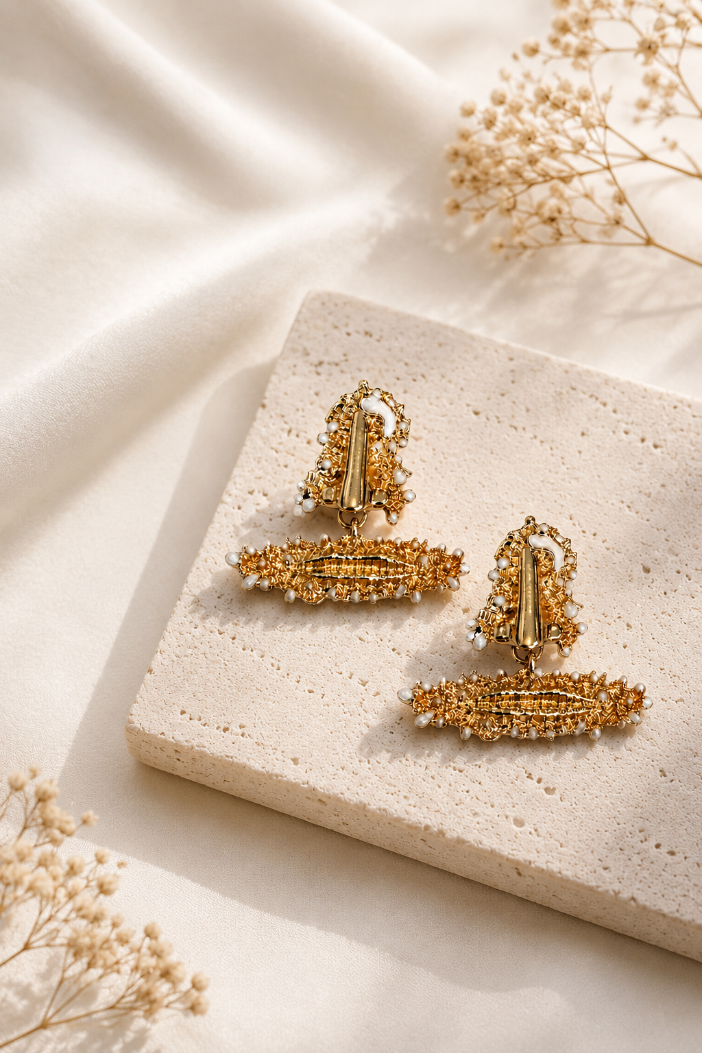 Harmony of Glisten Earrings