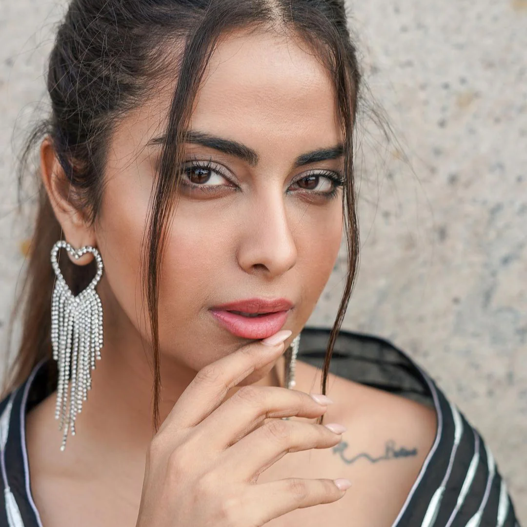 Dazzling Heart of Stones