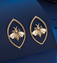 Golden Queen-Bee Earring