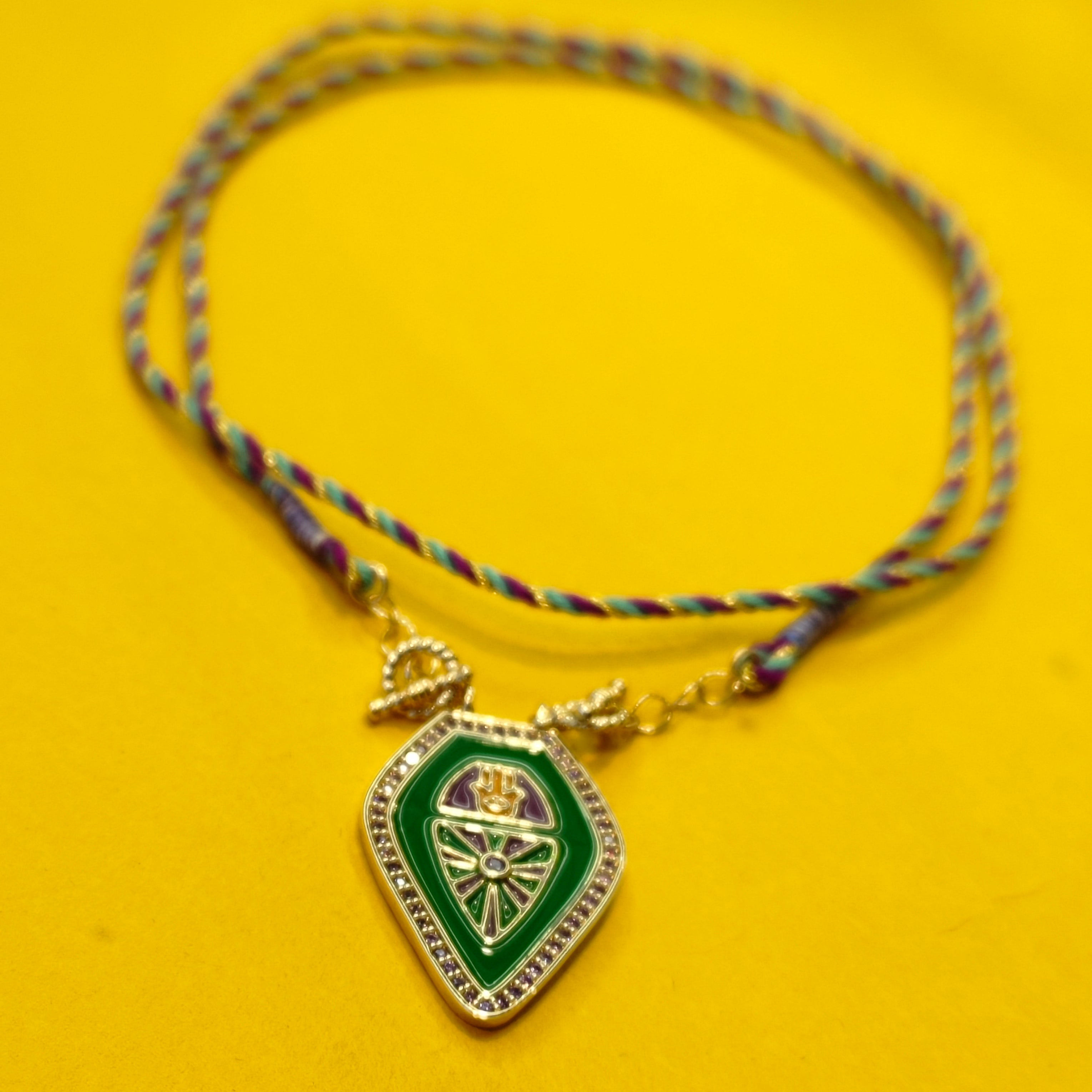 Raven Leaf Neckchain