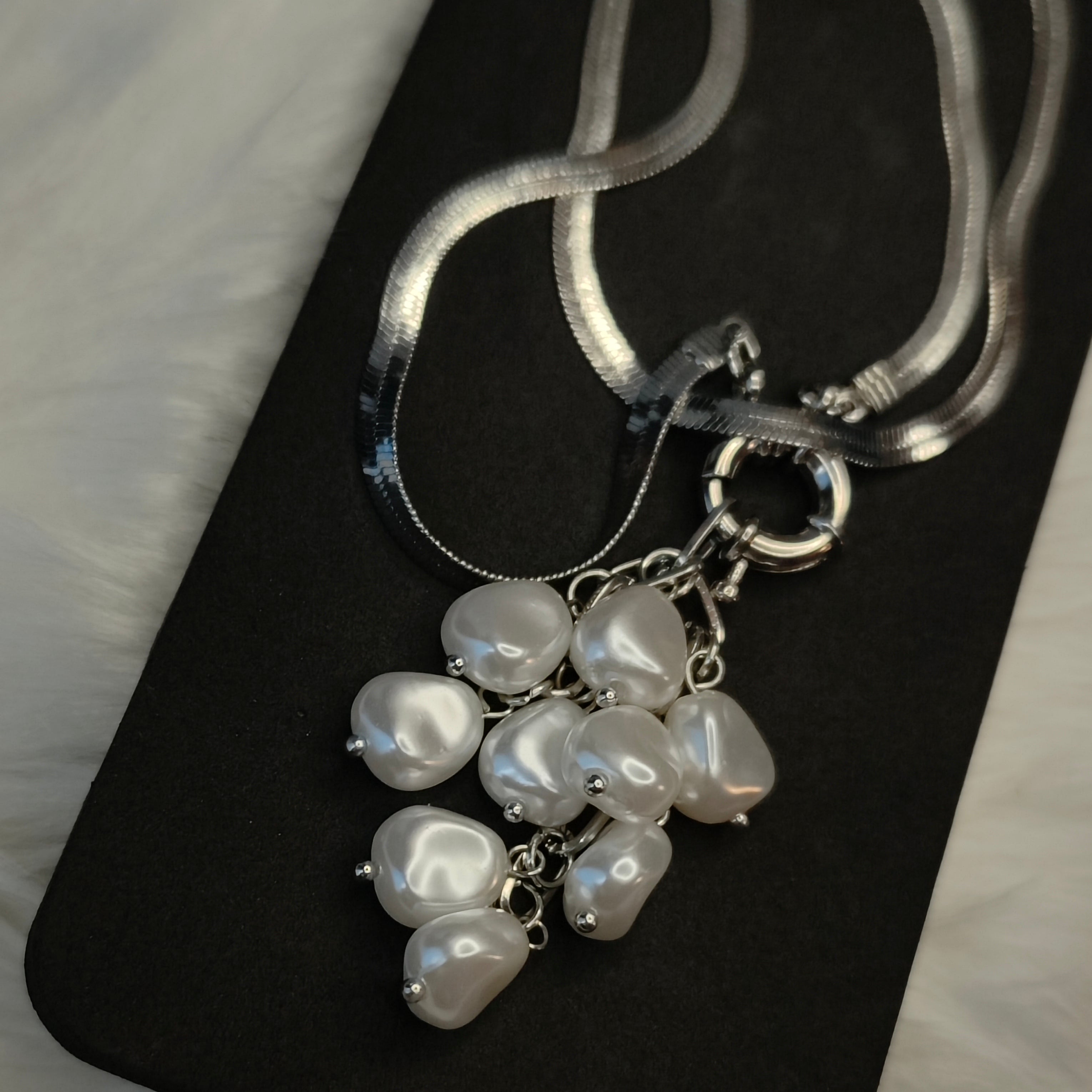 Pearldust Necklace