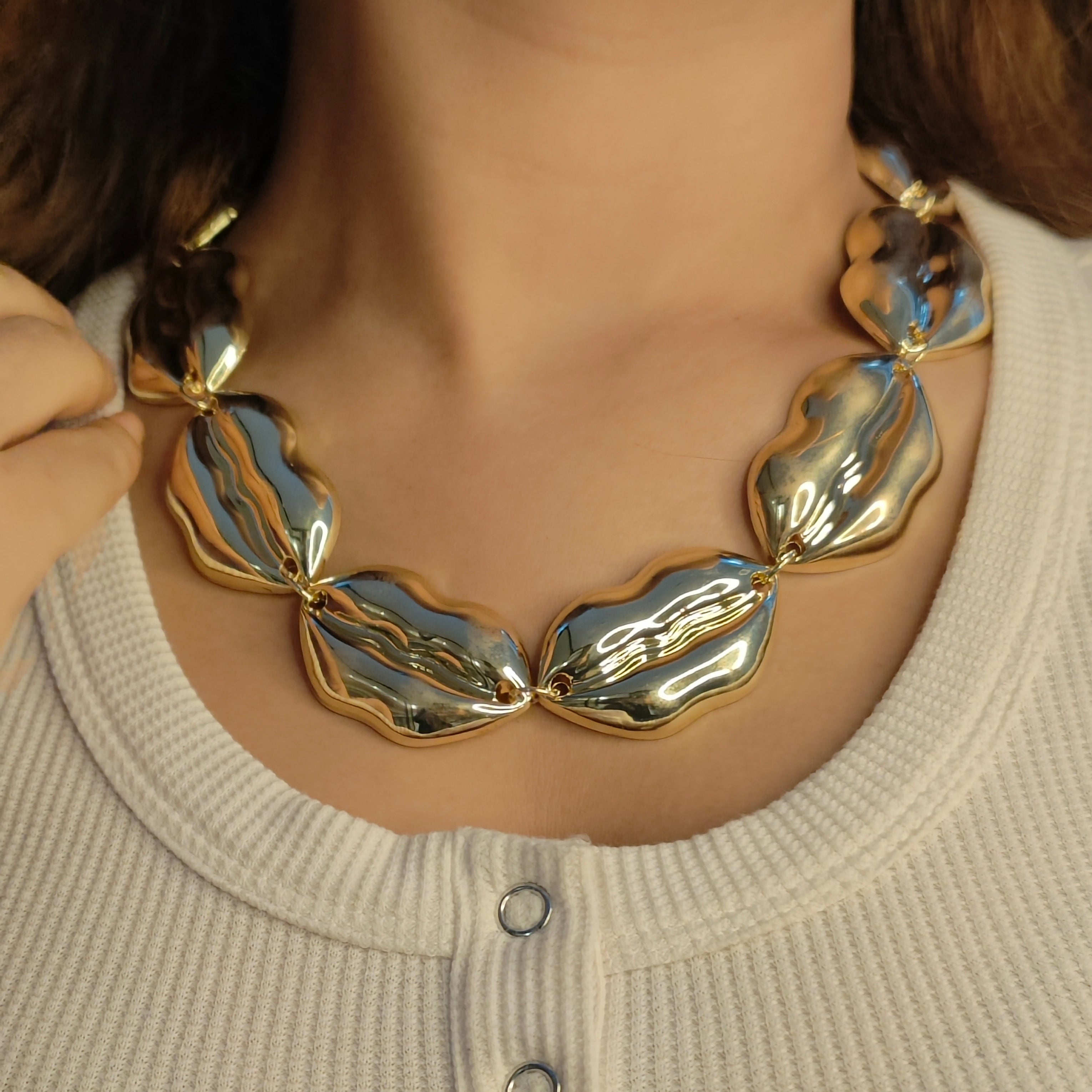 Lip Sync’d Necklace