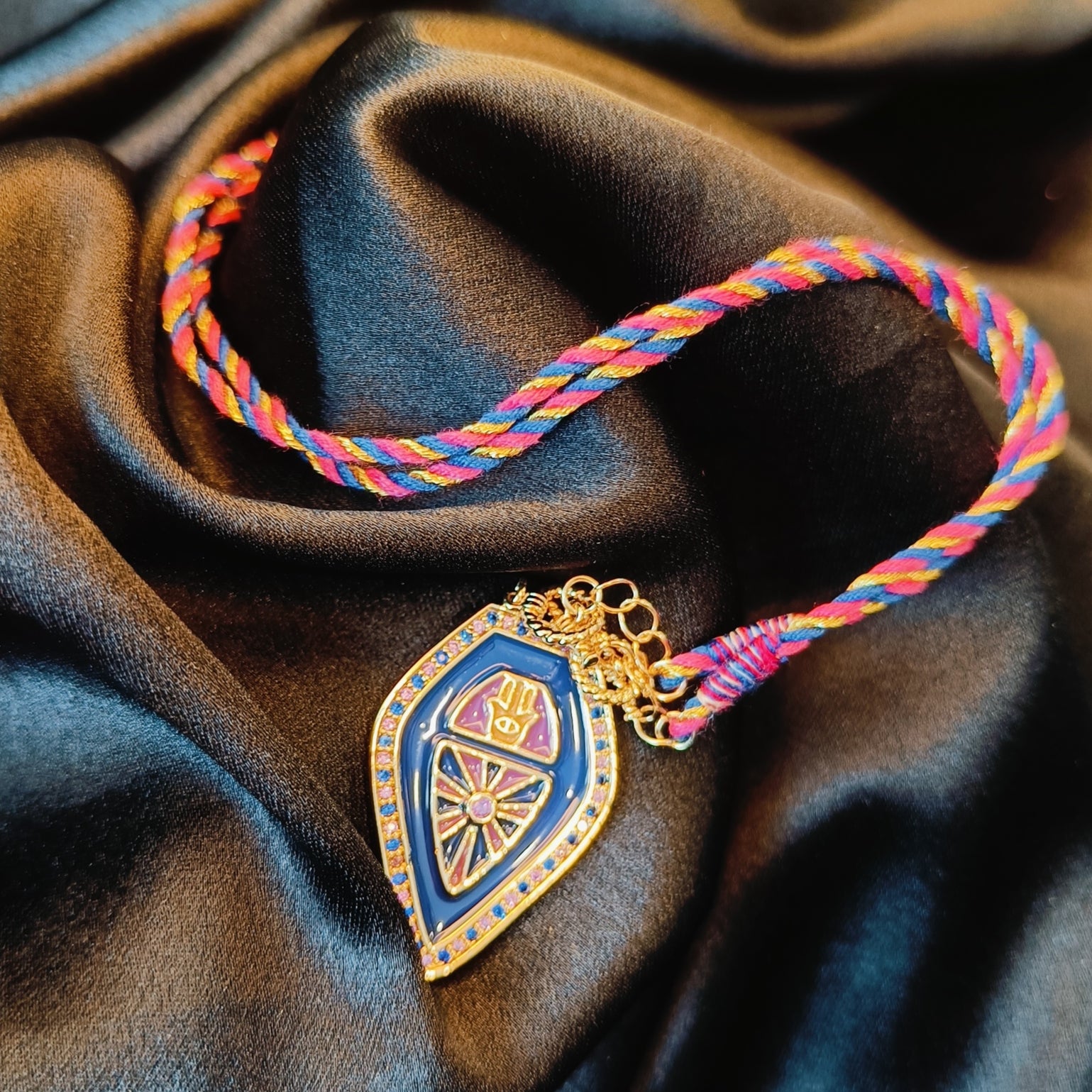 Midnight Leaf Neckchain