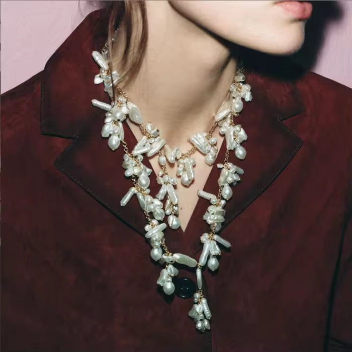 Whim of Pearl Necklace