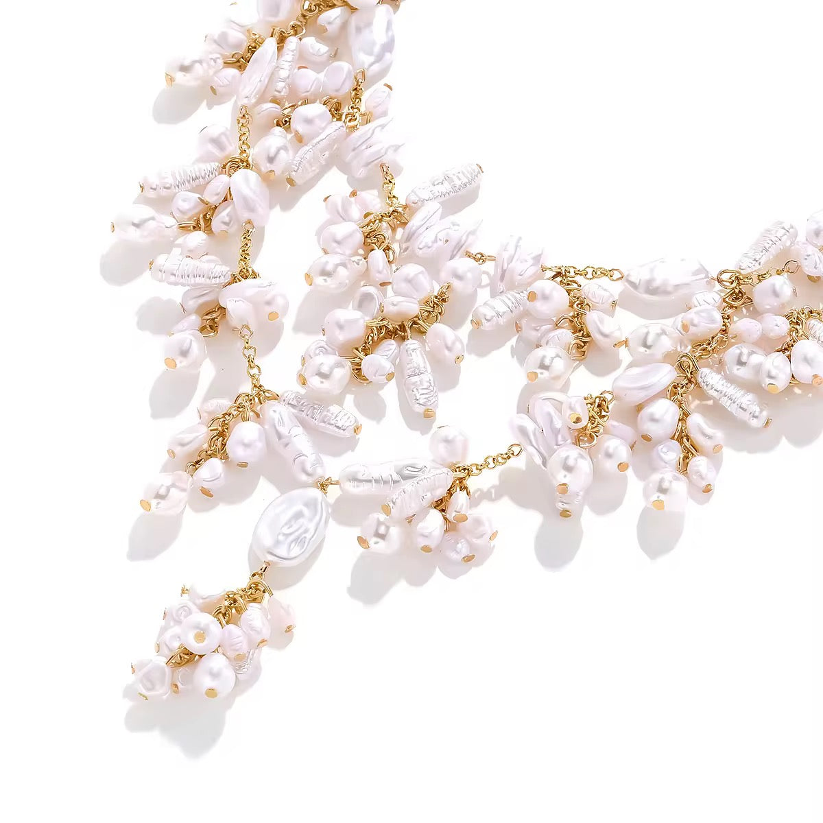 Whim of Pearl Necklace