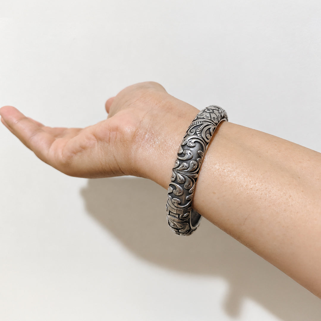 Silver Oxidised Floral Motif Kada Bracelet