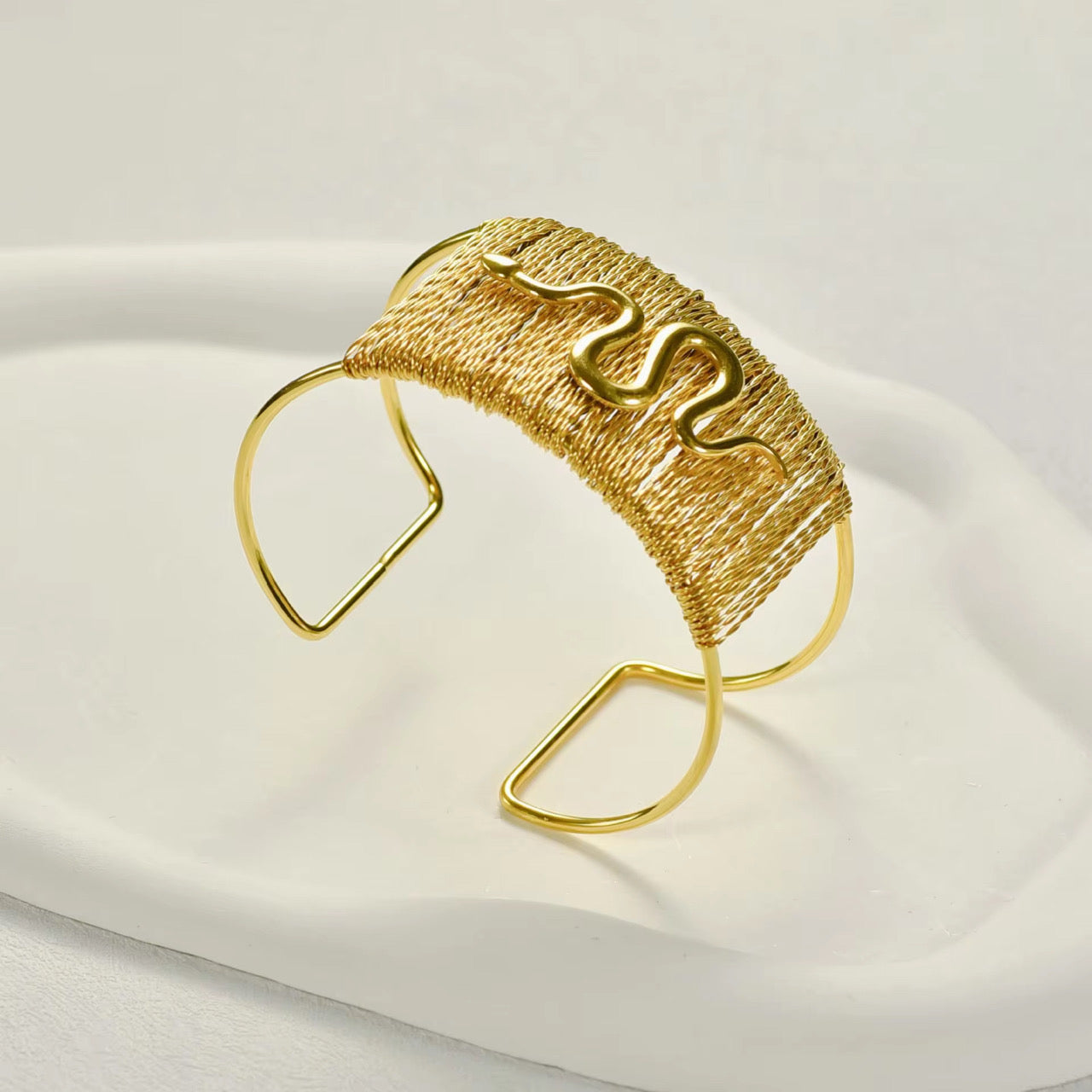 Viper Charm Golden Bracelet