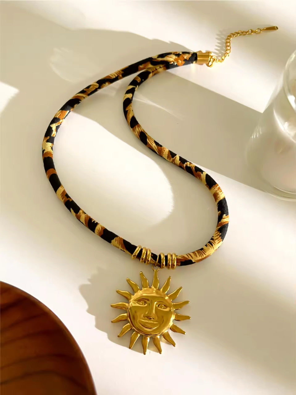 RaviGlow Necklace