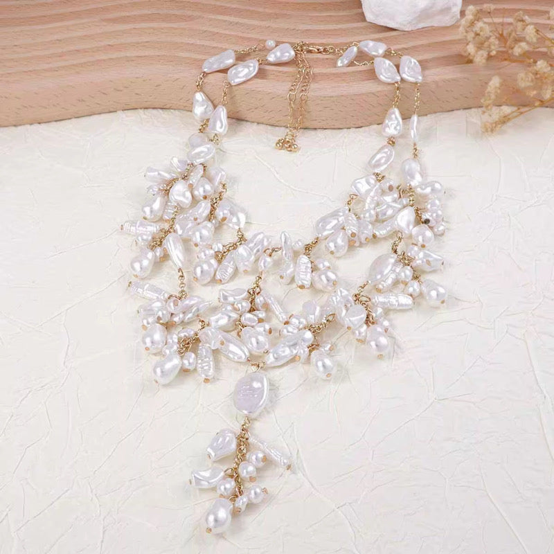 Whim of Pearl Necklace