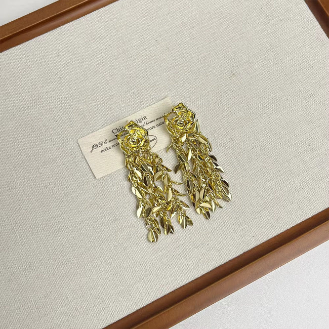 Glam of Rosie Earrings
