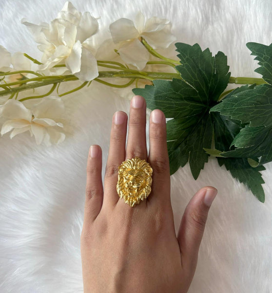 Golden Lion Face Ring