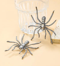 Metal spider spooky earrings