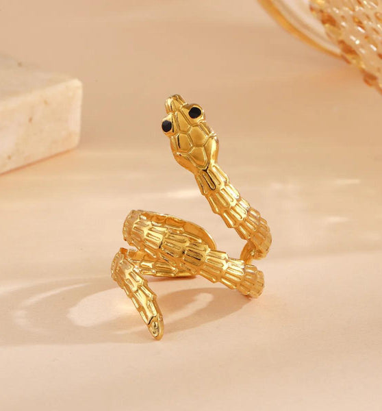 Contemporary golden snake ring