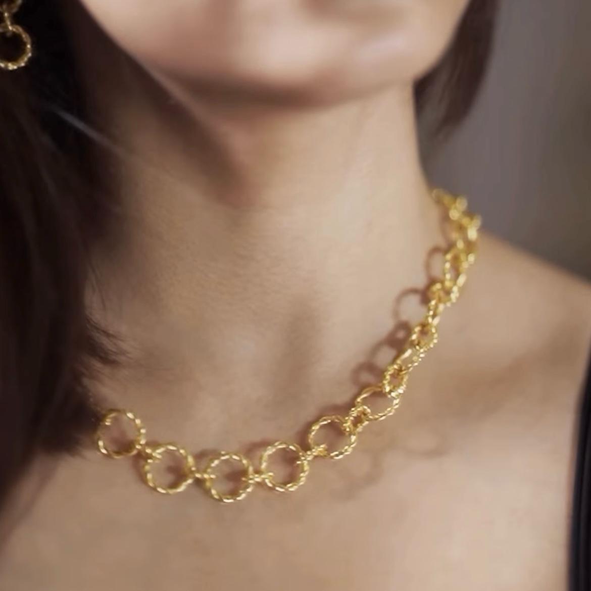 Minimal Spheroidal Allure