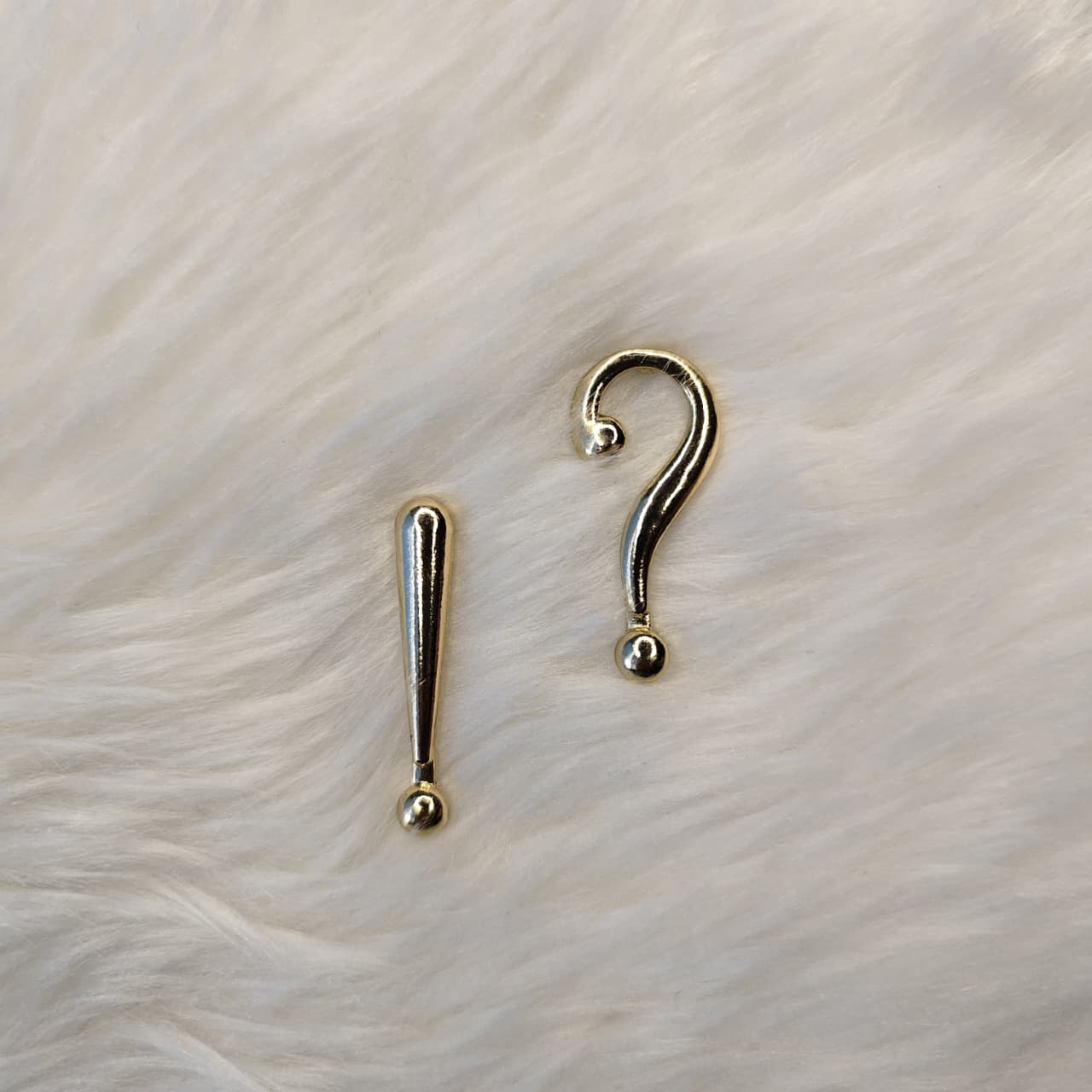 Take the Cue Earrings