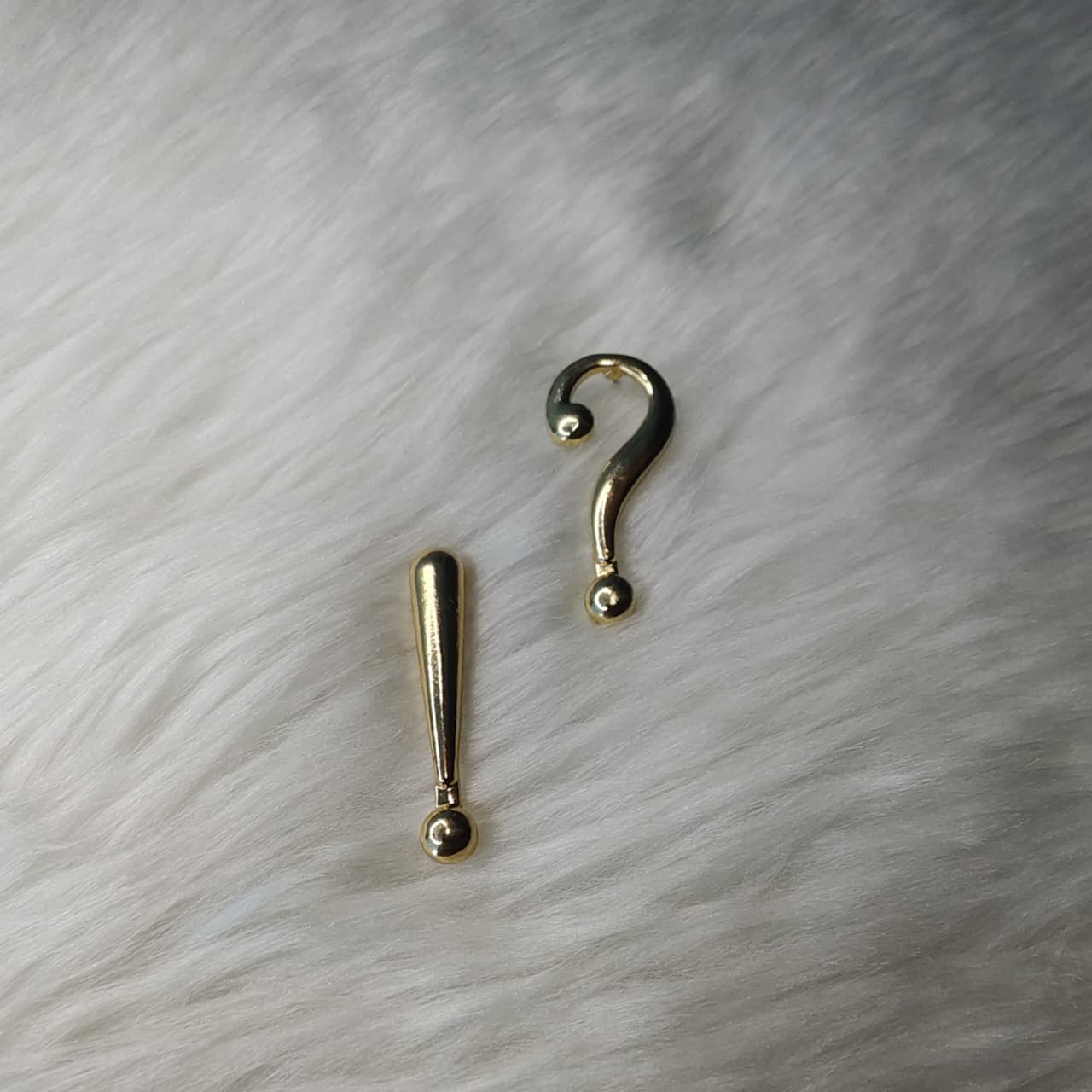 Take the Cue Earrings