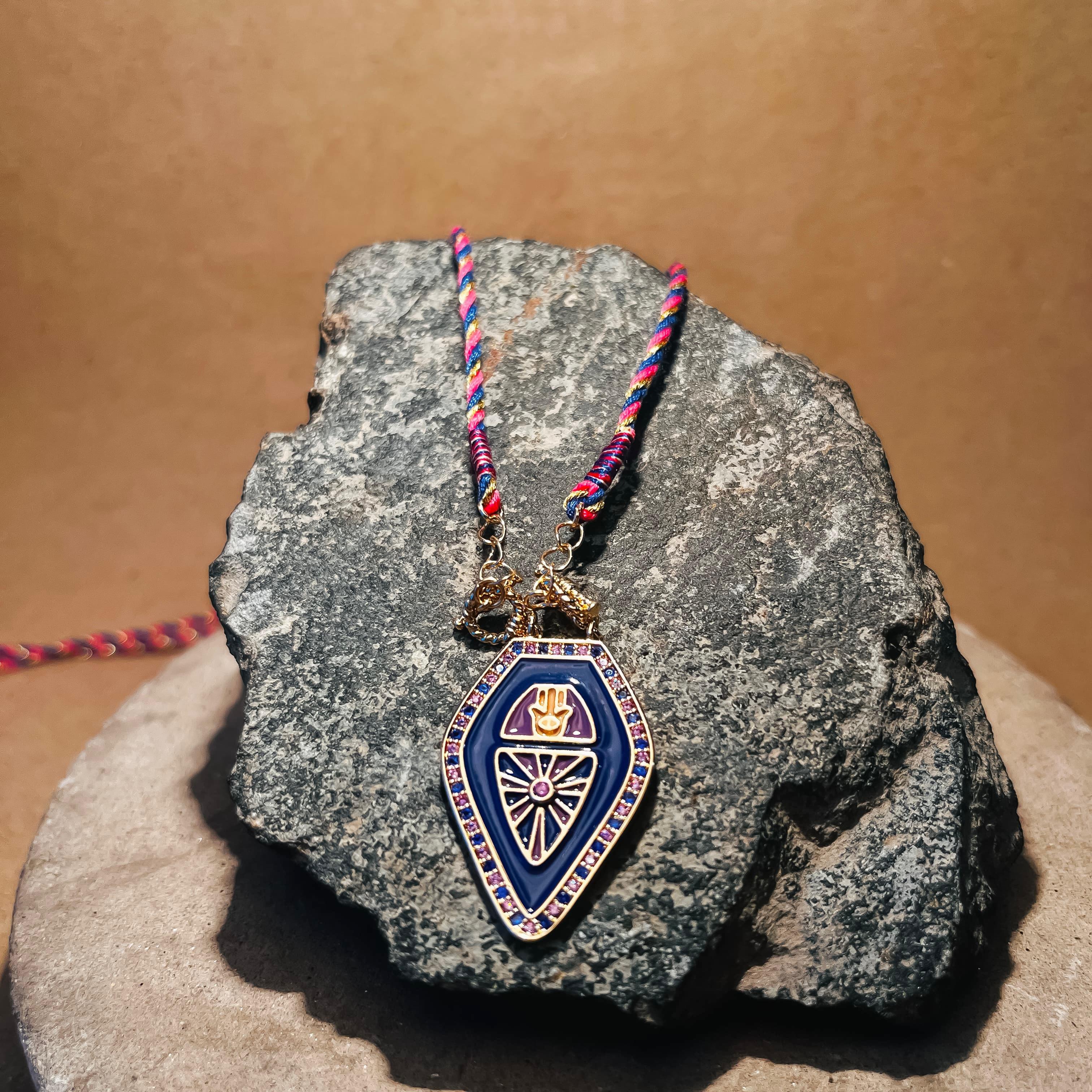 Midnight Leaf Neckchain